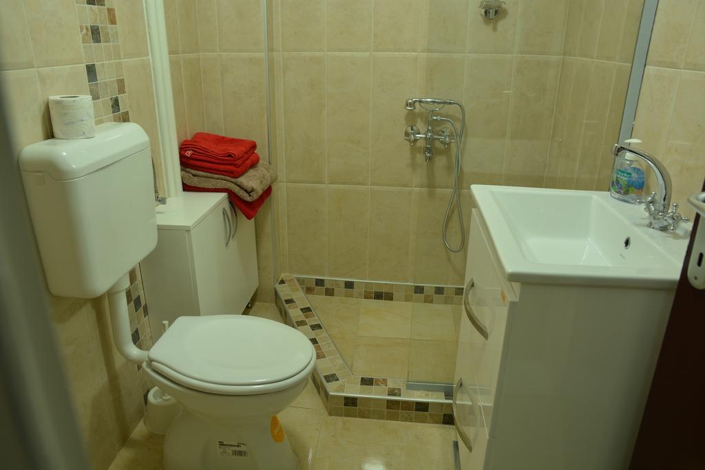 Apartment Kapishtec سكوبجي الغرفة الصورة