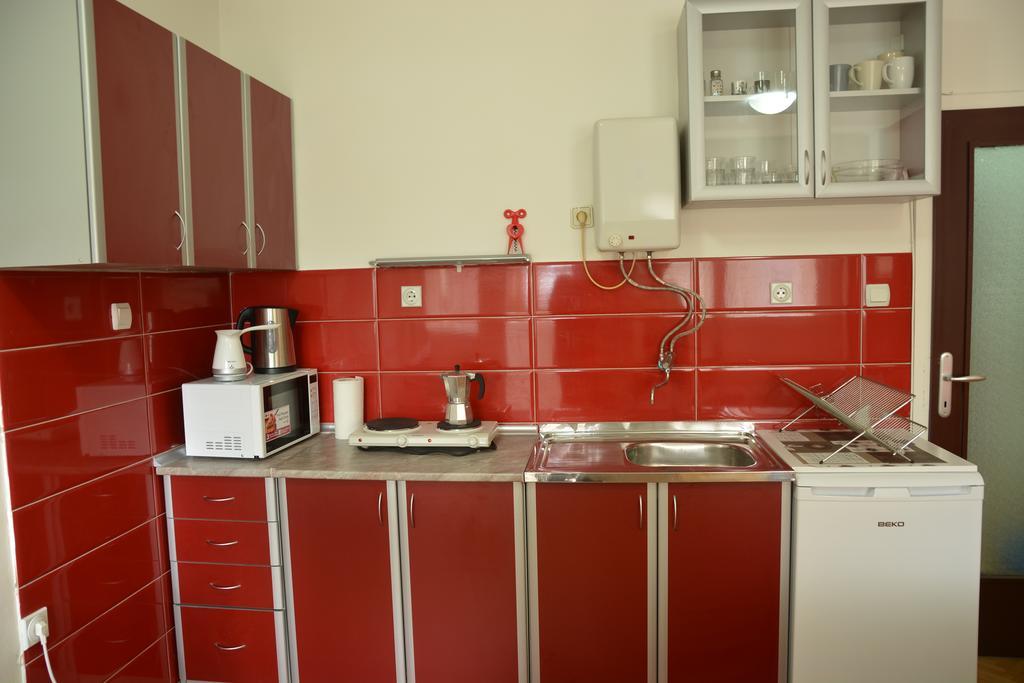 Apartment Kapishtec سكوبجي الغرفة الصورة